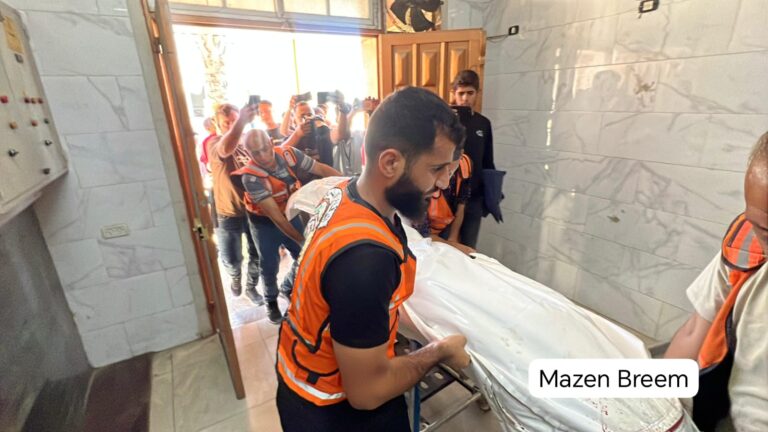شهداء وإصابات في استهدافين منفصلين لمركبتين في خان يونس وغزة